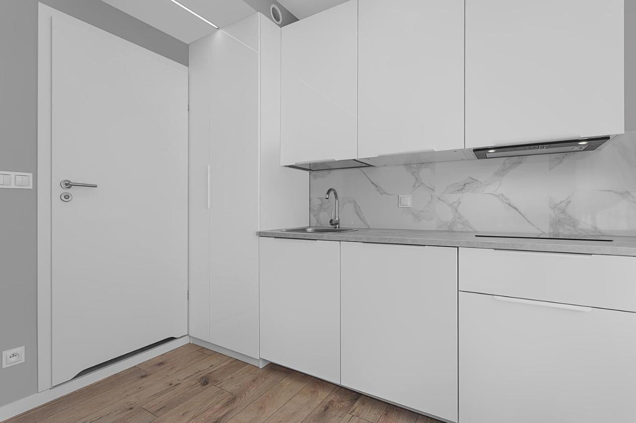 Enes Apartments Legnicka Street A วรอตซวาฟ ภายนอก รูปภาพ