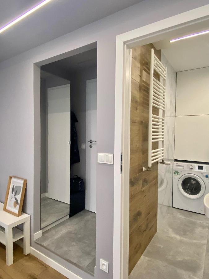 Enes Apartments Legnicka Street A วรอตซวาฟ ภายนอก รูปภาพ