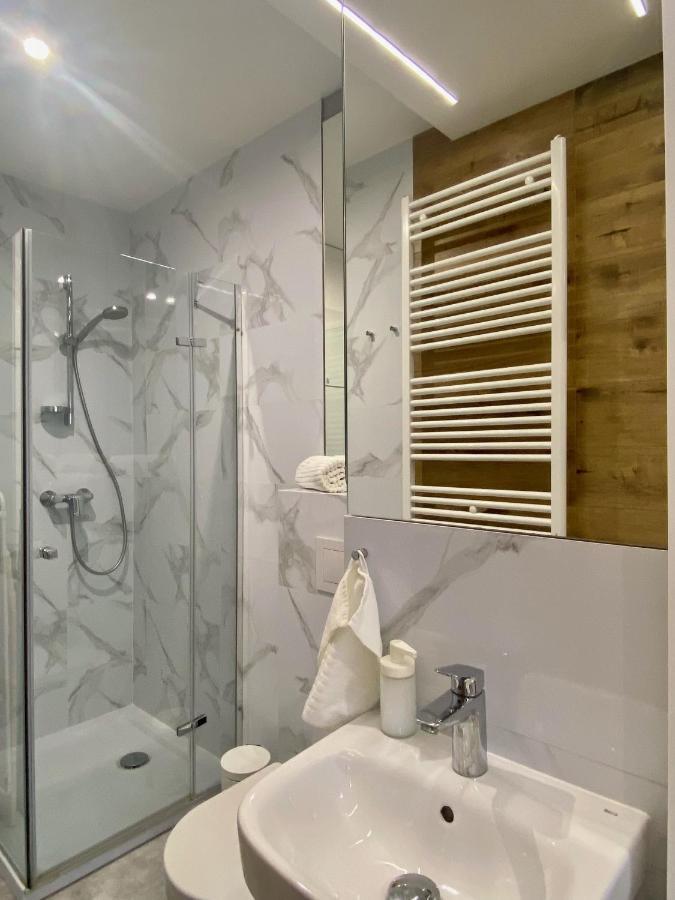 Enes Apartments Legnicka Street A วรอตซวาฟ ภายนอก รูปภาพ